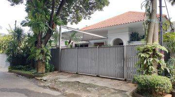 Gambar 2 Rumah Bagus Kemang Lokasi  Strategis Harga Miring