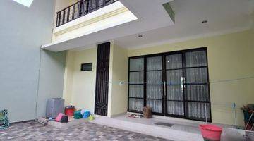 Gambar 5 Rumah Modern 2 Lantai Di Tukad Badung Renon