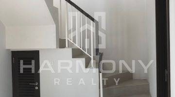 Gambar 4 Dijual Rumah 2 Lantai Baru di Avezza, Bsd City, Tangerang