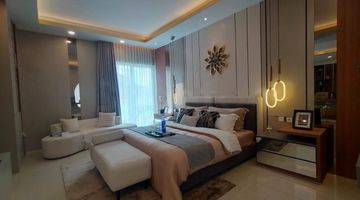 Gambar 3 Rumah 2 Lantai Luas Dan Prestige di Menteng Grand