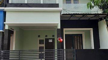 Gambar 1 Rumah 2 Lantai Hadap Barat di Taman Harapan Baru Harga Hemat 22055 Sri Er