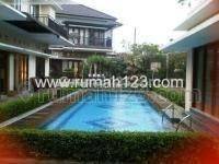 Gambar 1 3 Unit Rumah Dalam 1 Kavling, Dengan S.pool Dan Guest House