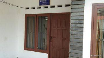 tampak depan rumah siap huni sangat strategis