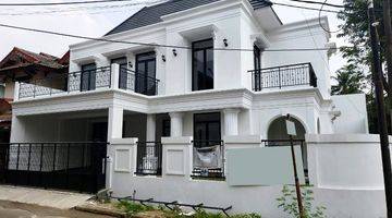 Gambar 3 Rumah B. New, Pool, Hook Di Mertilang Bintaro.