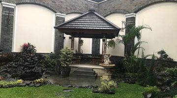 Gambar 2 Rumah 2 Lantai Unfurnished SHM di Jalan Batu Nunggal, Bandung