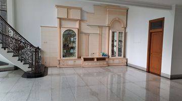 Gambar 3 Rumah 2 Lantai Unfurnished SHM di Jalan Batu Nunggal, Bandung