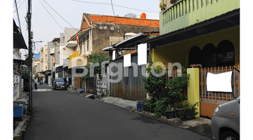 Gambar 3 RUMAH 2 LANTAI DI TOMANG BERLOKASI STRATEGIS DENGAN LINGKUNGAN NYAMAN