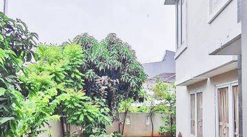 Gambar 1 Dijual Cepat Rumah 3 Lantai di Kebon Jeruk Jakarta Barat Baru Renovasi Rapi Terawat Bersih