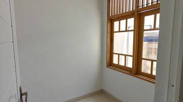 Gambar 4 Dijual Citra Garden 2 , 2 Lantai , 3 Kamar Tidur , Baru Renov , Siap Huni , Semi Furnished