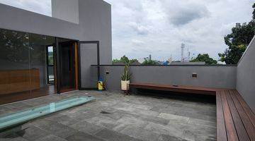 Gambar 2 Rumah Mewah Design Modern Dlm Town House Di Kemang