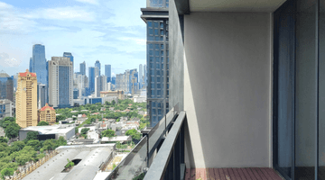 Gambar 5 Apartemen District 8 4 Bedrooms Dijual Unfurnished Good Condition