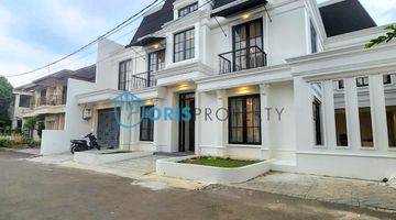 Gambar 2 New American Classic Townhouse Fully Furnished Bangka - Kemang