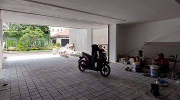 Gambar 5 New Luxurrious Modern Townhouse Kemang Ampera Prime Location