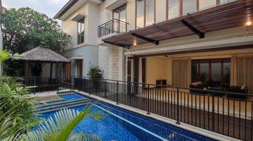 Gambar 2 Townhouse Modern Tropical Kemang Favorit Expat Prime Area