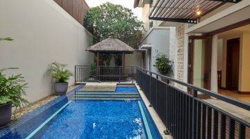 Gambar 4 Townhouse Modern Tropical Kemang Favorit Expat Prime Area