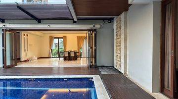 Gambar 5 Modern Tropical Townhouse Kemang Favorit Expat Prime Area