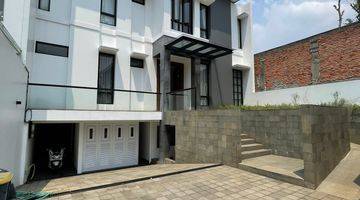 Gambar 1 Brand New Menteng Modern Minimalis With Rooftop Premium Location