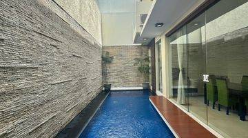 Gambar 2 Modern Townhouse Lokasi Elite Kemang Area