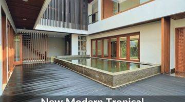 Gambar 1 New Modern Tropical Private Lift, S Pool, Layout Lapang, Full Marmer LT: 489