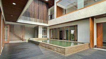 Gambar 2 New Modern Tropical Private Lift, S Pool, Layout Lapang, Full Marmer LT: 489