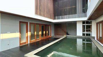 Gambar 4 New Modern Tropical Private Lift, S Pool, Layout Lapang, Full Marmer LT: 489