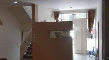 Gambar 4 Rumah 3+1 Lantai GOLF LAKE RESIDENCE Cengkareng Jakarta Barat