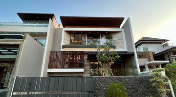 Gambar 1 Premium Limited Rumah Minimalis 2.5 Lt High Spec Citraland Depan