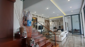 ruang tamu rumah mewah modern classic minimalis