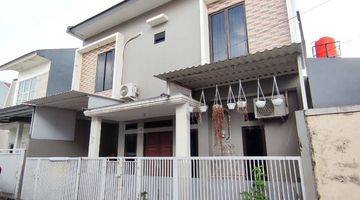 tampak depan rumah bagus di perum malaka