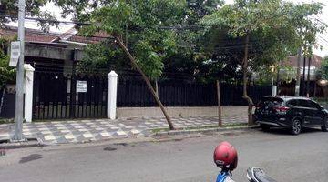 Gambar 5 Rumah Komersial Pusat Kota, Bentuk Tanah Ngantong