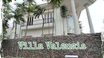 Gambar 3 Rumah Paling Gagah Villa Valensia