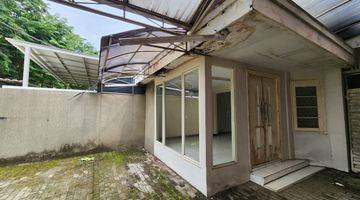 Gambar 3 Dijual Rumah Komersial Aread di Wr Supratman Surabaya Pusat