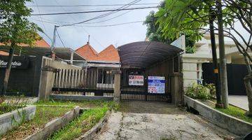 Gambar 1 Dijual Rumah Komersial Aread di Wr Supratman Surabaya Pusat