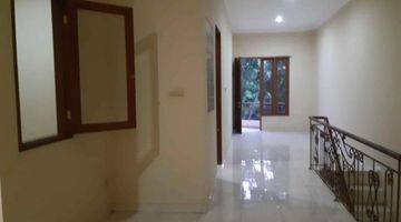 Gambar 5 Rumah 2,5 Lantai Di Sunter Agung Jakarta utara Unfurnished