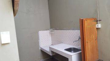 dapur rumah 2 lantai bagus unfurnished