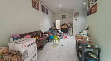 ruang keluarga rumah cluster topaz phg 2t