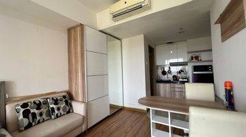 Gambar 4 Cepat Apartemen Full Furnished Lux Tinggal Bawa Koper di Oasis Apartement Lippo Cikarang