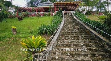 Gambar 2 Puncak Pass Villa Kolonial View Hutan Cemara Menakjubkan