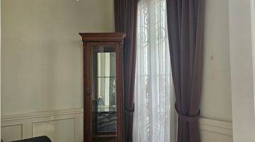 Gambar 5 Rumah klasik manis 2lantai dekat PIM 3 furnished