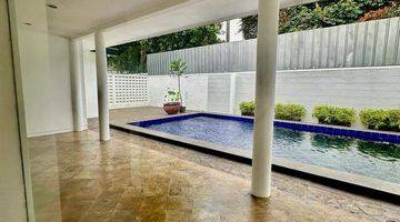 Gambar 2 Cozy House With Big Garden At Kemang,south Jakarta