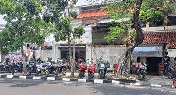 Gambar 2 Rumah 2 Lantai Cocok Untuk Usaha di Jalan Indraprasta, Semarang