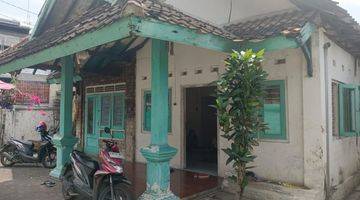 Gambar 4 Dijual Rumah Tengah Kota dekat Pasar di Peterongan, Semarang