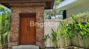 Gambar 3 Villa 2 lantai siap huni Full furnished kondisi terawat with Pool dikomplek villa Ubud