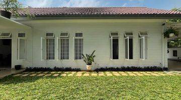 tampak depan rumah bagus siap pakai di