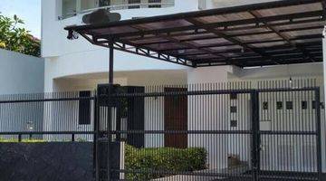tampak depan rumah murah baru renov di