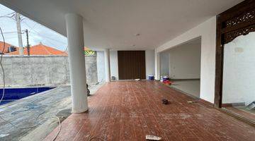 Gambar 4 Brand New Villa