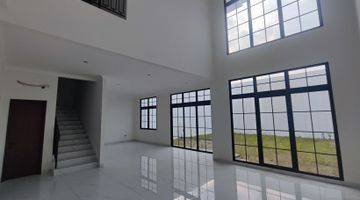 Gambar 5 Rumah Baru Rosewood Golf Residence Belakang View Golf