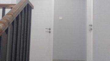 Gambar 5 Disewakan Rumah Semi Furnished Cluster Thomson Gading Serpong