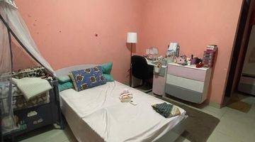 Gambar 2 Rumah 2 Lantai Bagus Semi Furnished SHM di Batununggal Permai, Bandung