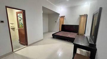 Gambar 3 Jarang Ada Rumah Hook Semi Furnished Wiyung SHM